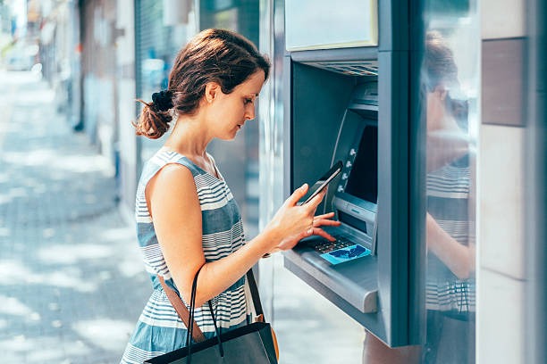 Choosing the Right Bank Account Services Support for Your Financial Goals